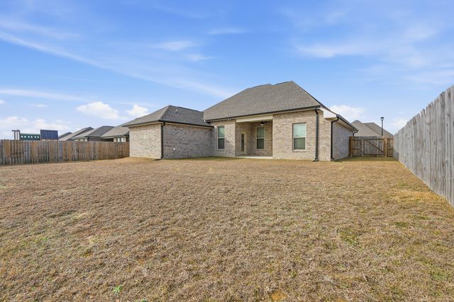 4631 Jayhawk Drive, Crestview, FL 32539