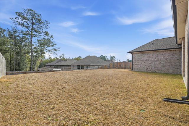 4631 Jayhawk Drive, Crestview, FL 32539