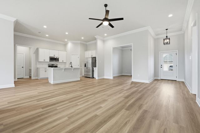 4631 Jayhawk Drive, Crestview, FL 32539