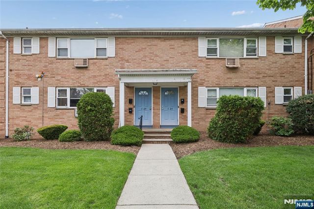 1-29 Virginia Drive 129B, Fair Lawn, NJ 07410