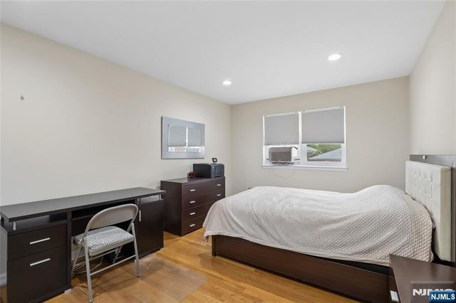 1-29 Virginia Drive 129B, Fair Lawn, NJ 07410