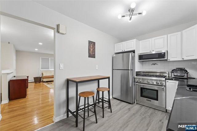 1-29 Virginia Drive 129B, Fair Lawn, NJ 07410