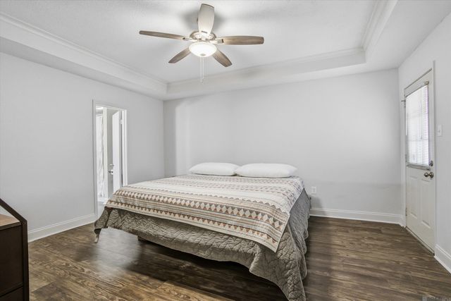 1462 W Fairview Dr, Baton Rouge, LA 70816