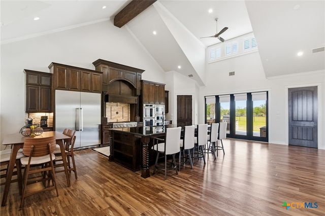 500 Sendera Loop, Victoria, TX 77904