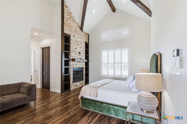 500 Sendera Loop, Victoria, TX 77904