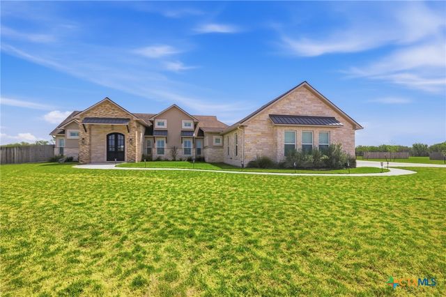 500 Sendera Loop, Victoria, TX 77904