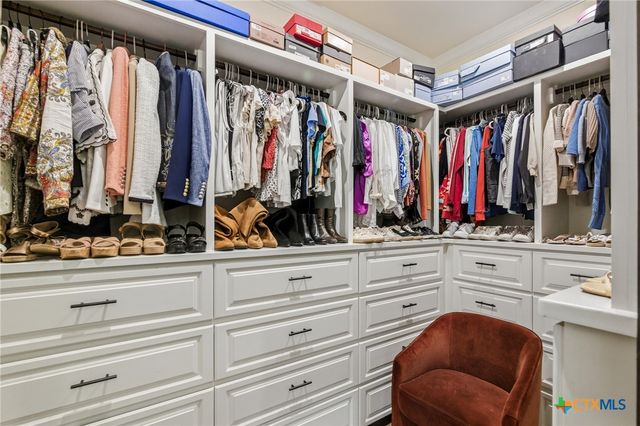 500 Sendera Loop, Victoria, TX 77904