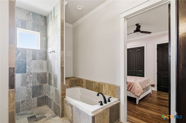 500 Sendera Loop, Victoria, TX 77904