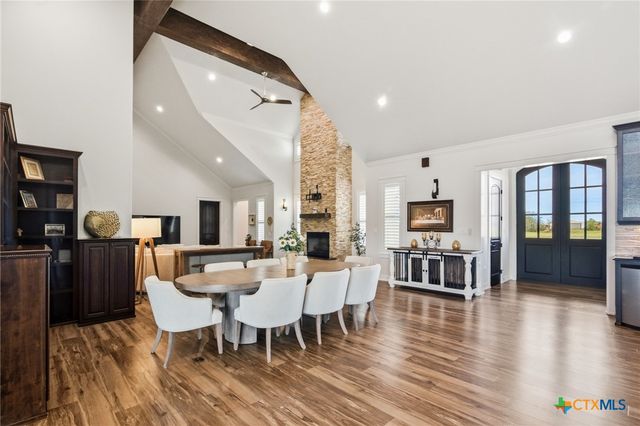 500 Sendera Loop, Victoria, TX 77904