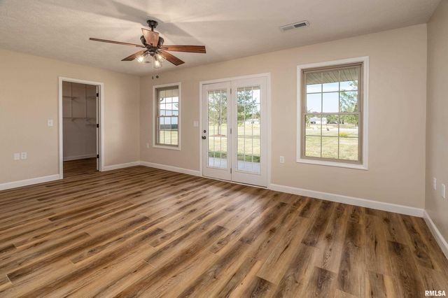 12852 Quarter Horse Road, Marion, IL 62959