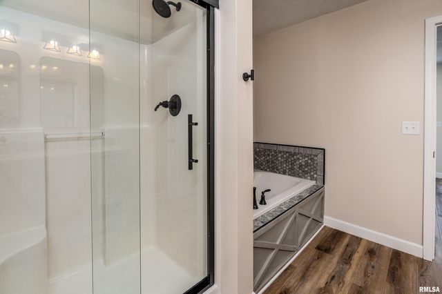 12852 Quarter Horse Road, Marion, IL 62959