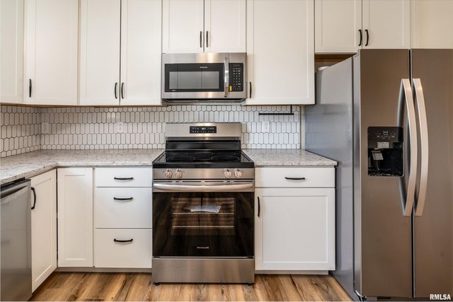 12852 Quarter Horse Road, Marion, IL 62959