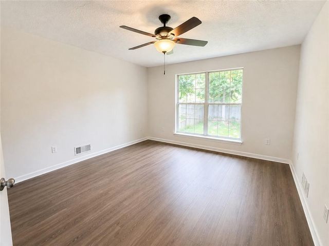 2095 Glynmoore Drive, Lawrenceville, GA 30043