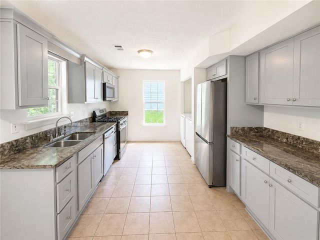 2095 Glynmoore Drive, Lawrenceville, GA 30043