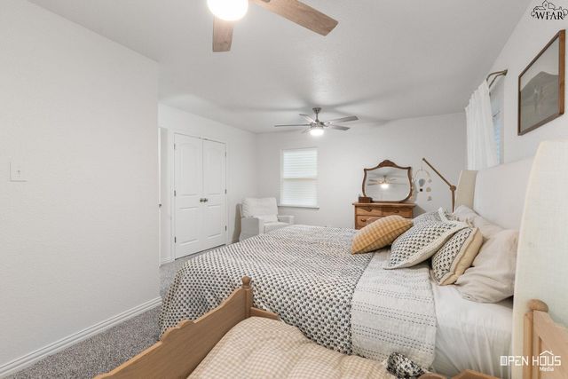 915 W LOUISA AVENUE, Iowa Park, TX 76367