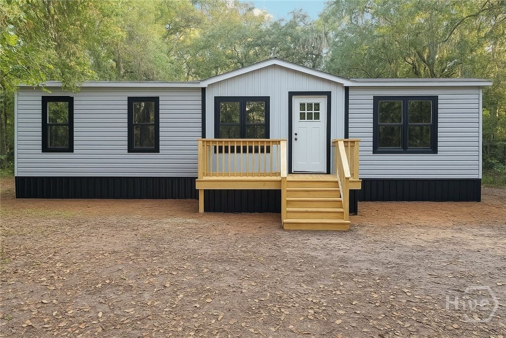 127 Clark Street, Midway, GA 31320