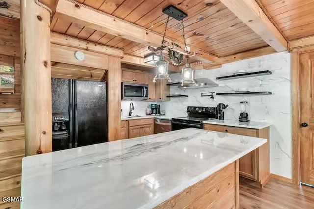 2645 Black Walnut Flats Road, Sevierville, TN 37862