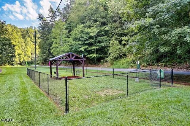 2645 Black Walnut Flats Road, Sevierville, TN 37862