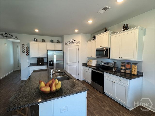 131 Hogan Drive, Richmond Hill, GA 31324