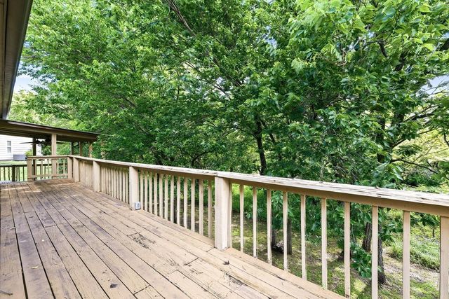 636 Dublin Dr, Andover, KS 67002