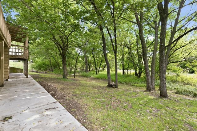 636 Dublin Dr, Andover, KS 67002