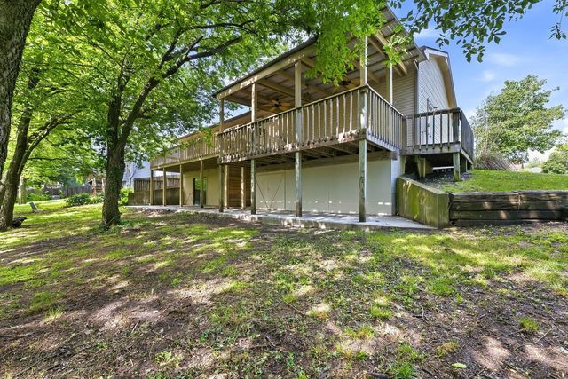 636 Dublin Dr, Andover, KS 67002