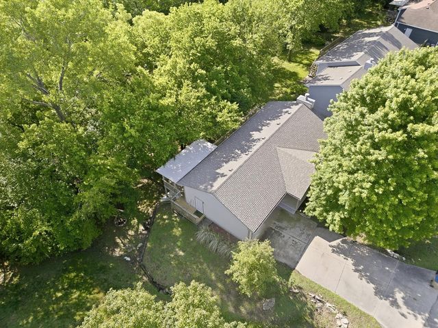 636 Dublin Dr, Andover, KS 67002