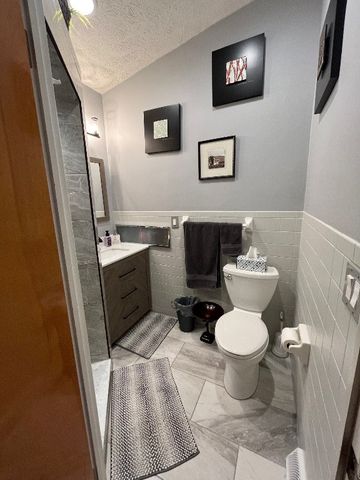 12060 SHADY Avenue, Conneaut Lake, PA 16316