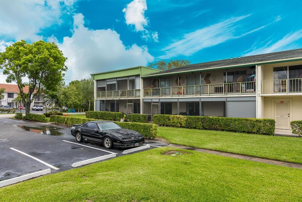4117 NW 88th Ave 205, Coral Springs, FL 33065