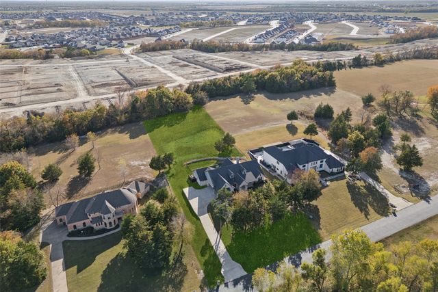4594 Lake Breeze Drive, Mckinney, TX 75071