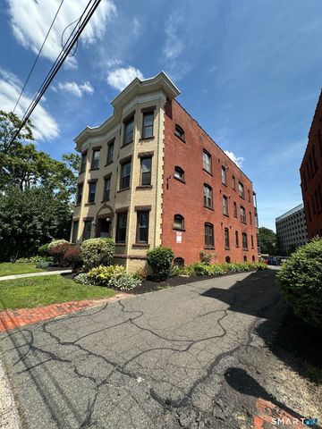 36 Essex Street 1C, Hartford, CT 06114
