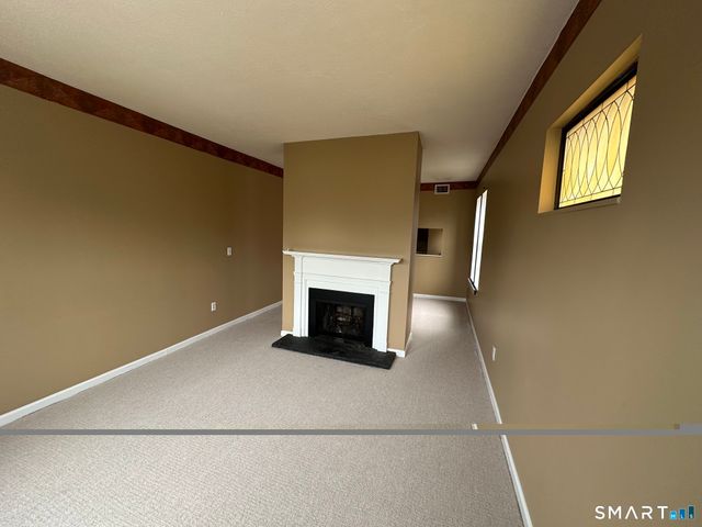 36 Essex Street 1C, Hartford, CT 06114