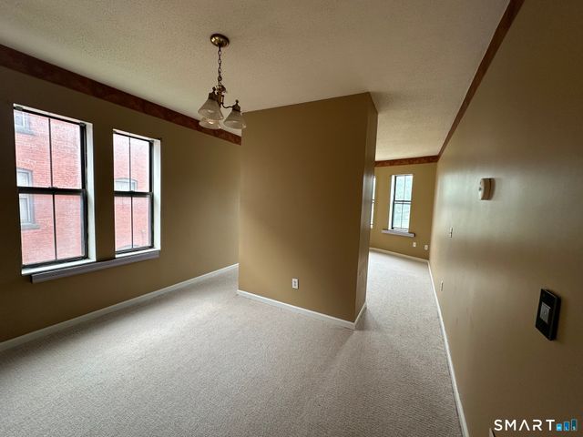 36 Essex Street 1C, Hartford, CT 06114