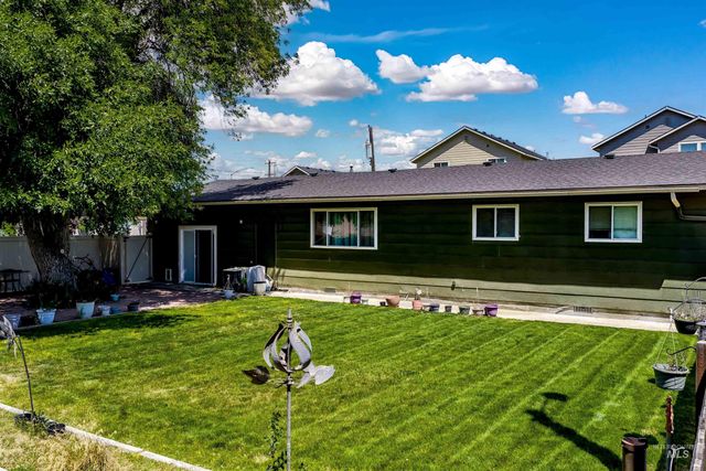 3620 S Eagle Road, Meridian, ID 83642