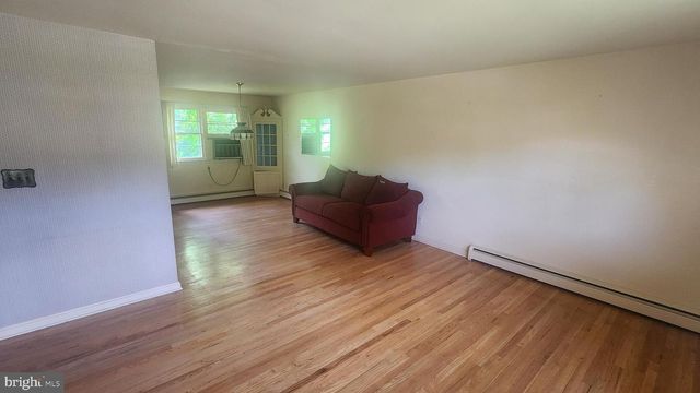 408 DOGWOOD AVE, Dover, DE 19904