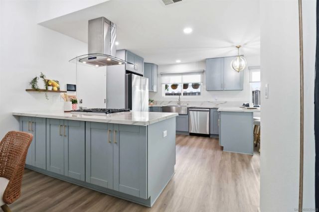 250 Manzanita, Oceanside, CA 92057