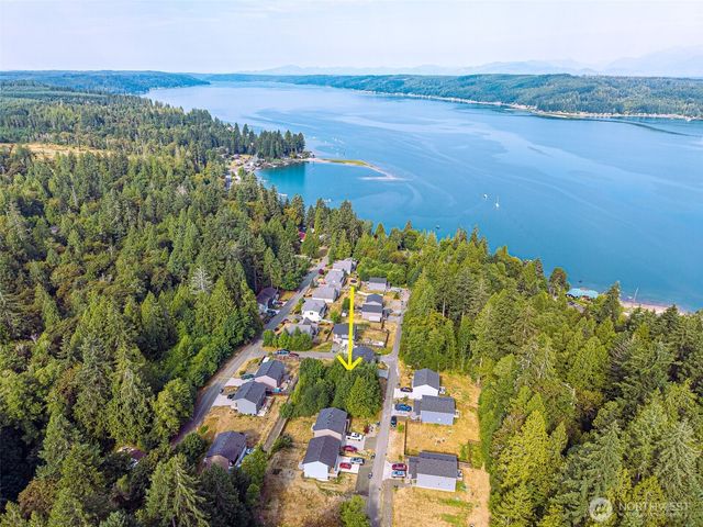 70 E Ellinor Peak Place, Belfair, WA 98528