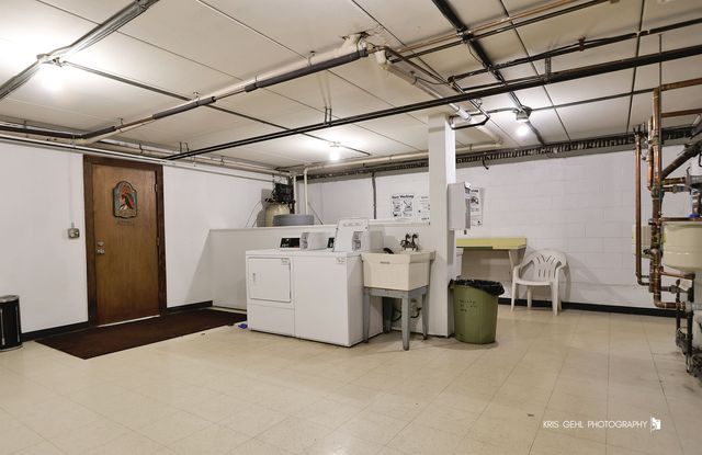 100 Clubhouse Lane 206, Lake Zurich, IL 60047