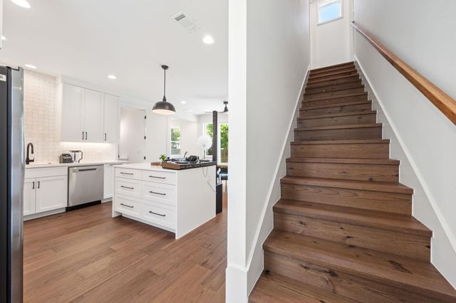 2609 Willow ST 2, Austin, TX 78702