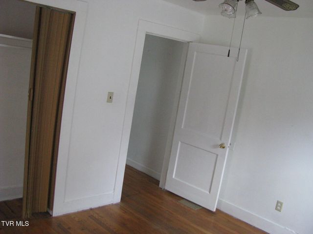 811 Crescent Street, Morristown, TN 37813