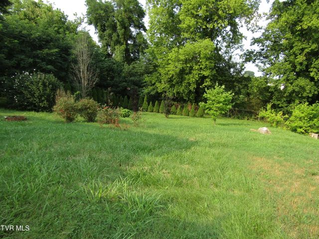 811 Crescent Street, Morristown, TN 37813