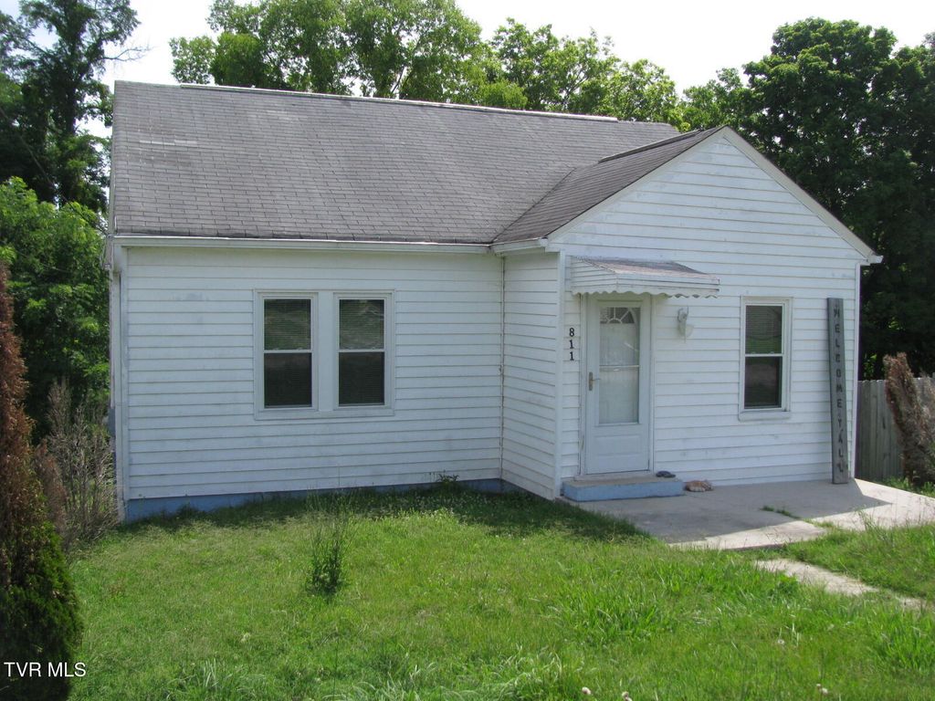 811 Crescent Street, Morristown, TN 37813