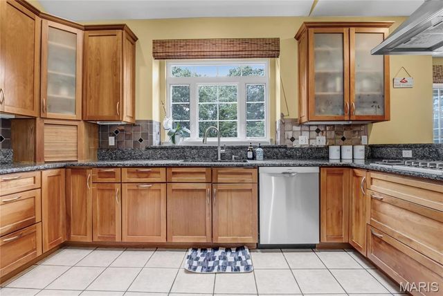 17655 Vintage Oak Drive, Wildwood, MO 63038