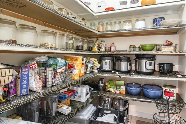 17655 Vintage Oak Drive, Wildwood, MO 63038