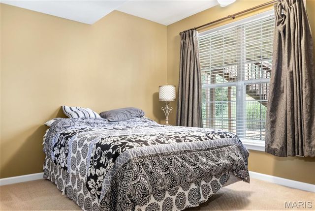 17655 Vintage Oak Drive, Wildwood, MO 63038