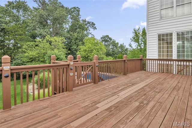 17655 Vintage Oak Drive, Wildwood, MO 63038