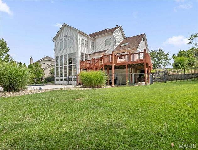 17655 Vintage Oak Drive, Wildwood, MO 63038