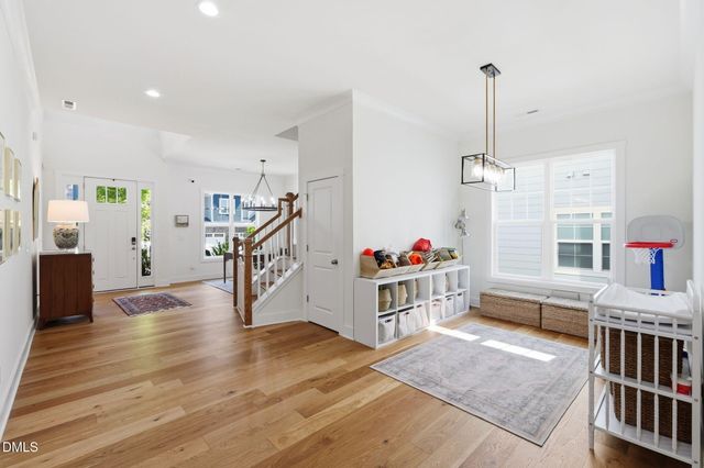 505 Kings Lake Way, Durham, NC 27703