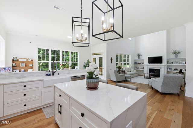 505 Kings Lake Way, Durham, NC 27703