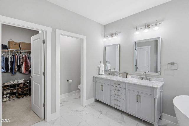 505 Kings Lake Way, Durham, NC 27703